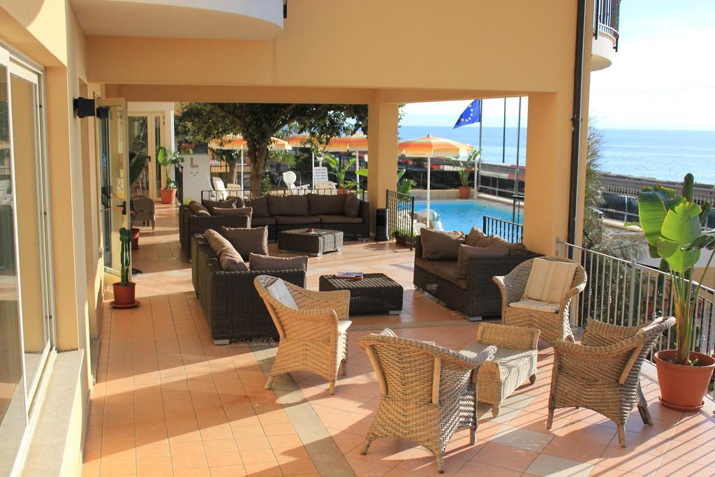 Lion'S Hotel Falerna Buitenkant foto